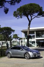 Opel Insignia BiTurbo CDTI 2012 года